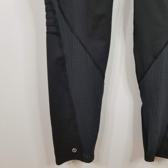 Shape Brand Black Geo Embossed Moto Leggings NWT - Picture 7 of 8